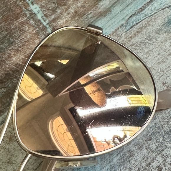 Burberry Sunglasses and case - Picture 5 of 10